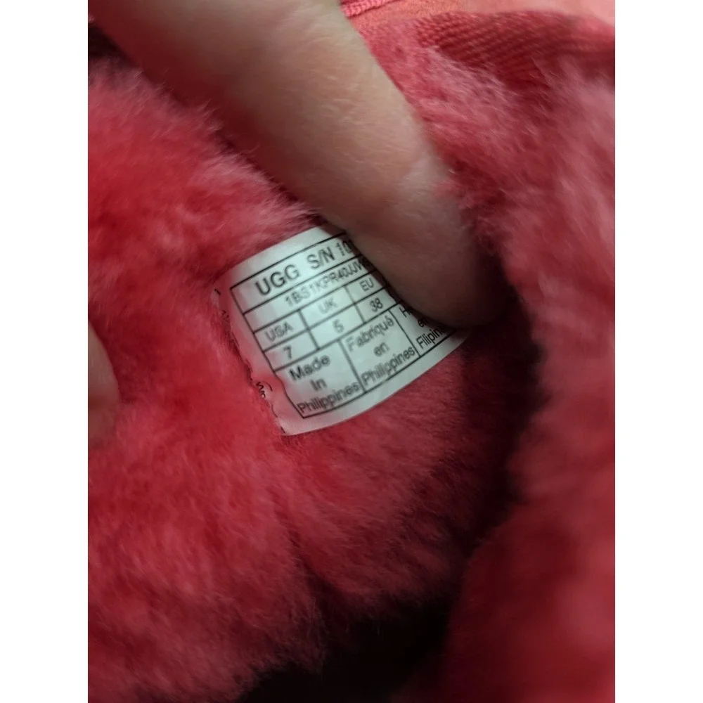 UGG Women's Boots Size 7 Color Pink